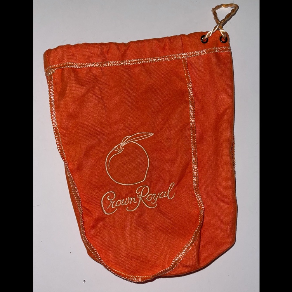 🍑 👑 Crown Royal peach velvet bag “NEW” - Picture 5 of 8